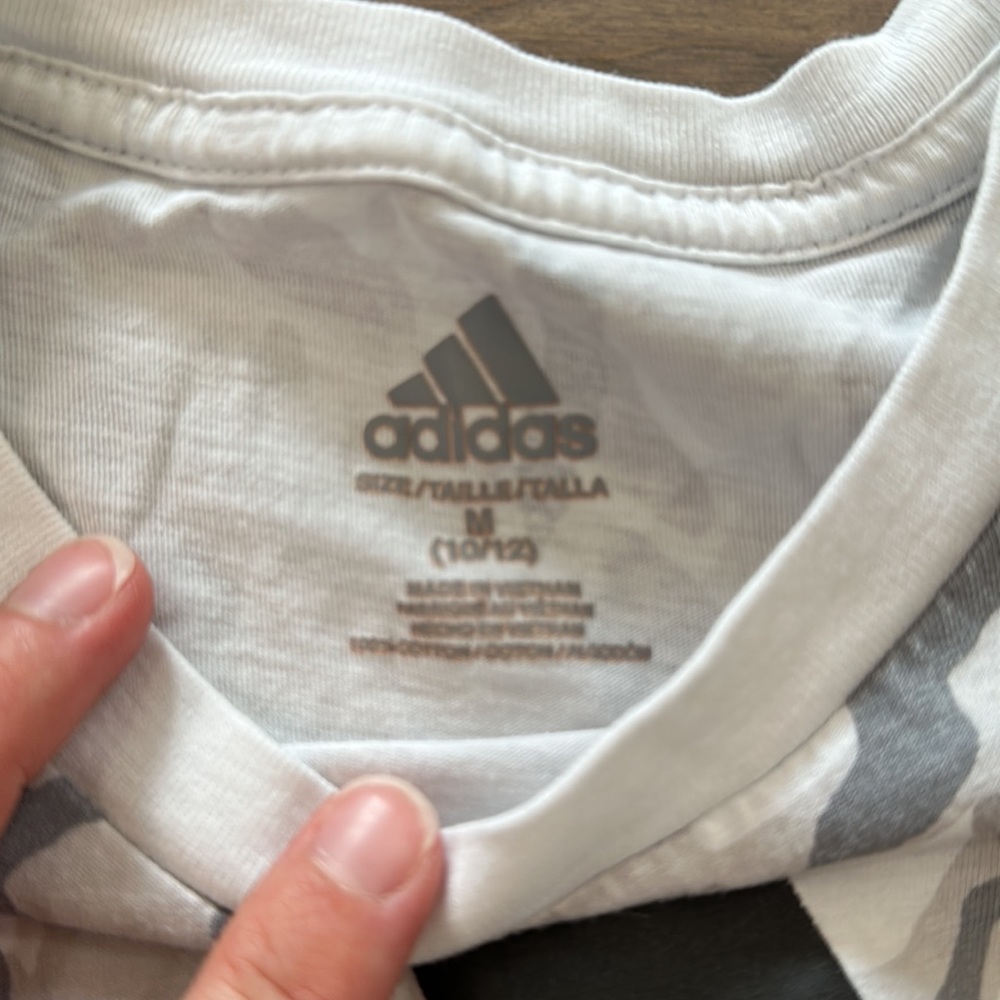 Adidas tee - Picture 2 of 2